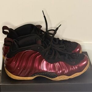 Nike Air Foamposite One Maroon Size 10